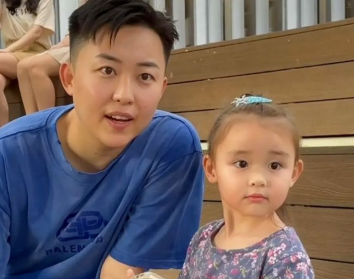 鼻毛“窜”出来的男人，有何不同？鼻毛旺盛可能暗示了这5点