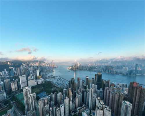 爱情运势大揭秘：这几个星座的感情，注定让你一见钟情！