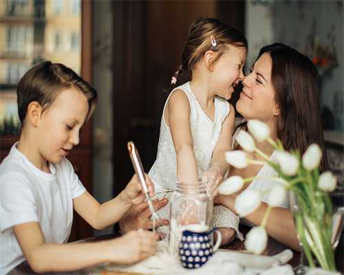 满哥维权丨眉毛刮一半要加价！长沙男子称被贝颜“套路”近万元，回应：他骂人，已协商退一半